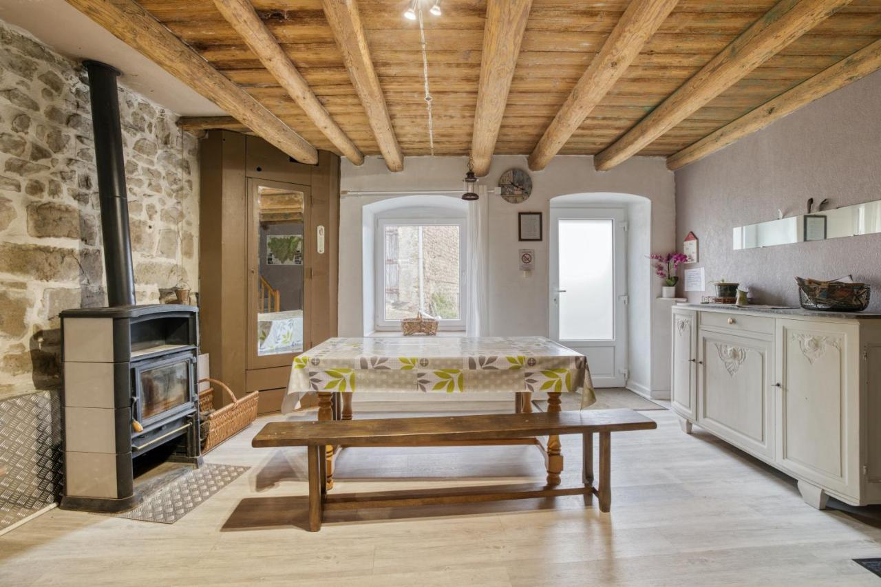 Maison Charmante A Valprivas Avec Jardin Prive. Eksteriør bilde