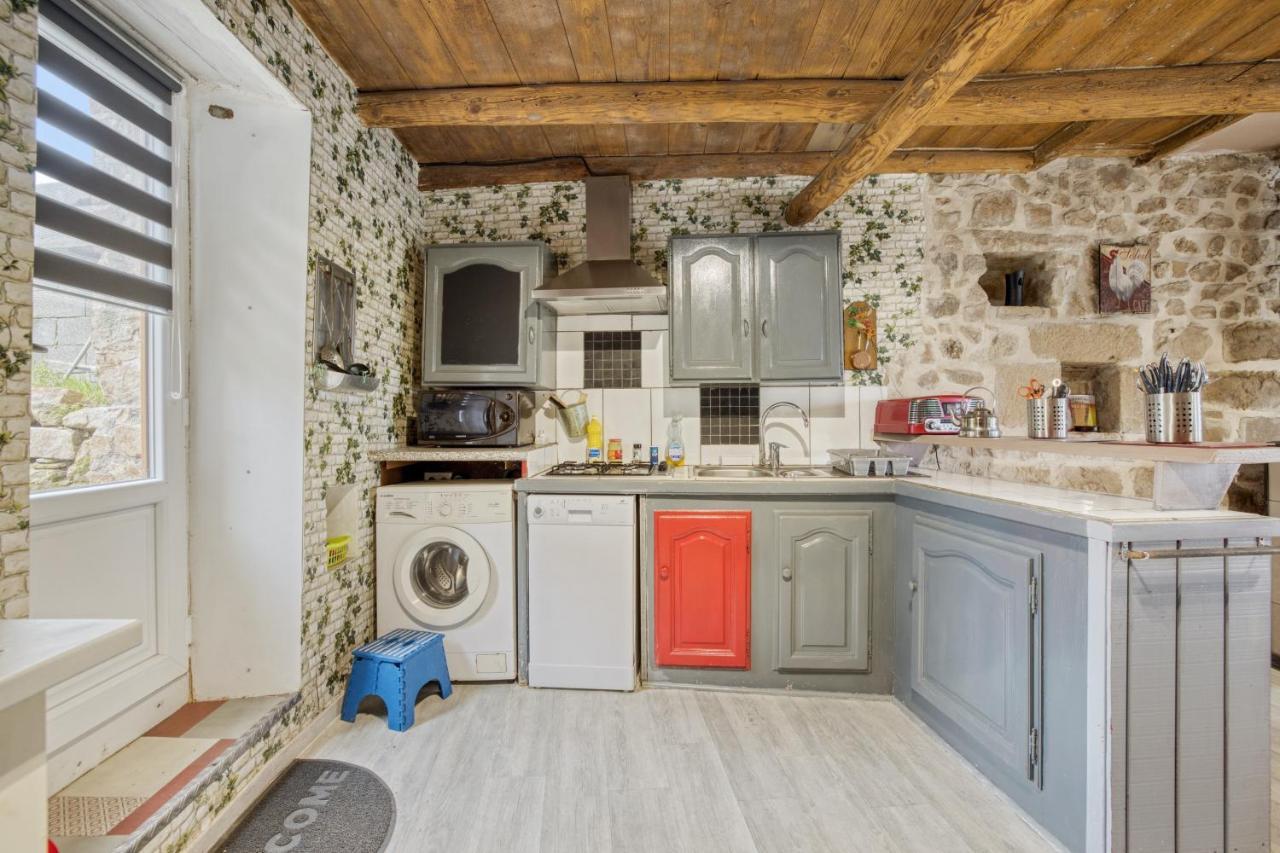 Maison Charmante A Valprivas Avec Jardin Prive. Eksteriør bilde