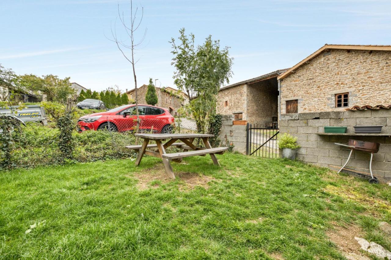 Maison Charmante A Valprivas Avec Jardin Prive. Eksteriør bilde